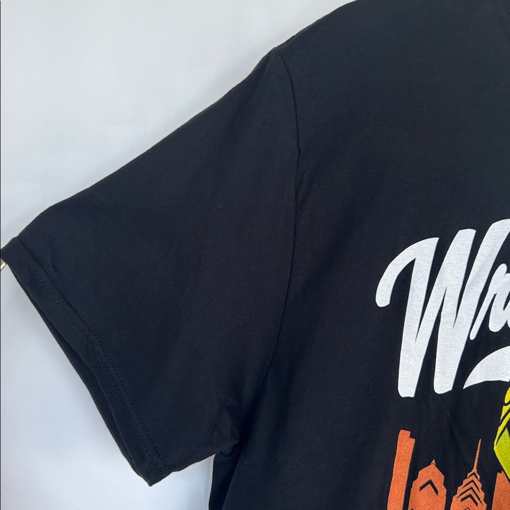 WWE Wrestlemania 40 Philadelphia 2024 Geno's Steaks Philly Cheesesteak T-Shirt - Picture 6 of 16